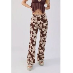 🍓 Urban Outfitters 90's Bootcut Strawberry Print Jeans 🍓